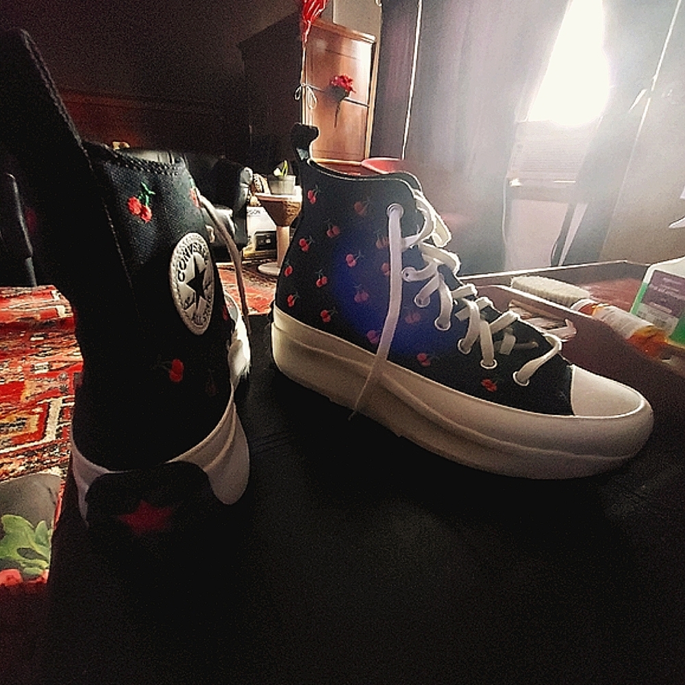 Converse Chuck Taylor All Star in Black and White - Picture 15 of 15